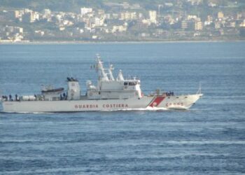 Atteso sbarco di 300 migranti nel porto di Crotone