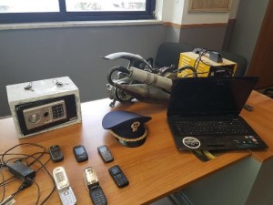 Due ladri colti sul fatto dalla Polizia di Stato, arrestati due crotonesi2
