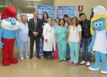 I Puffi regalano sorrisi ai piccoli pazienti dell’Ospedale Lametino