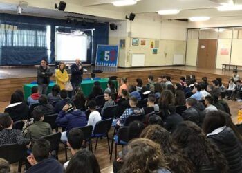 Crotone, il sindaco Ugo Pugliese incontra migliaia di alunni delle scuole medie