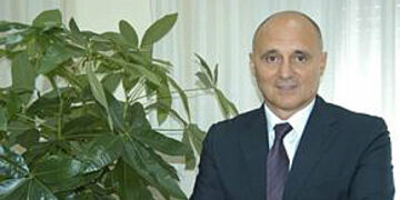 Dopo 3 anni, Luigi Liguori lascia la Questura di Cosenza