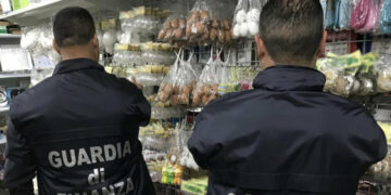 Sequestrati 4 milioni di “Uova di Pasqua” decorativi, pericolosi per i consumatori