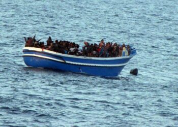 Migranti, Guardia Costiera: almeno 31 morti in un naufragio