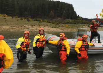 Catanzaro, formati 10 soccorritori acquatici dei Vigili del Fuoco