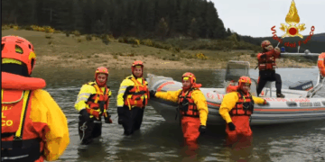 Catanzaro, formati 10 soccorritori acquatici dei Vigili del Fuoco