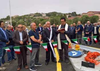 Cirò Marina, Inaugurato lo svincolo sulla SS106, collegherà i comuni dell’entroterra cirotano