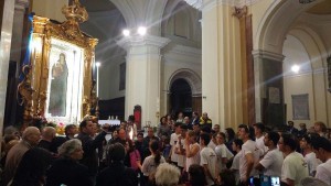 Crotone, Apertura celebrazioni in onore della Madonna di Capocolonna con la Corsa delle lampade1