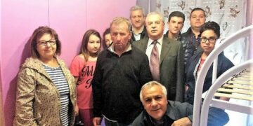 Domenico Forciniti, giovane del Rotary Club di Cirò Marina, dona un Arredamento ad una Famiglia