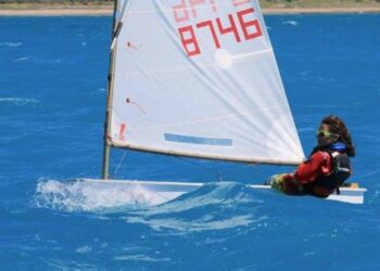 Club Velico Crotone: Podio per Giuseppe Gaetano e Oro per Cortese al Trofeo Kinder di Vada