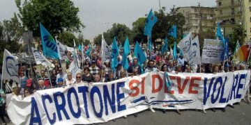 Grande partecipazione alla Manifestazione “Insieme per Volare” per l’Aereoporto di Crotone