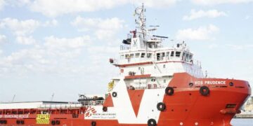 In arrivo nel Porto di Crotone la nave dei “Medici senza Frontiere” con a bordo 866 migranti