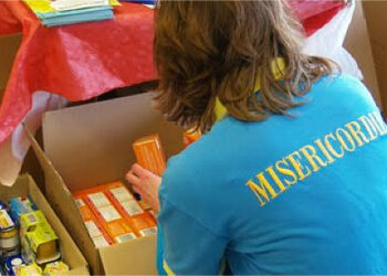 Isola Capo Rizzuto, Misericordia: distribuzione del pane fresco alle famiglie bisognose