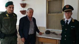 Le guardie zoofile “Accademia Kronos” Crotone recuperano famiglia di ricci