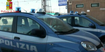 Nigeriano non vuole pagare il biglietto sul treno e aggredisce gli Agenti della Polfer