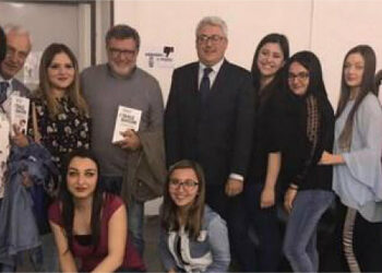 Studenti delle scuole di Crotone incontrano Francesco Forgione, Presidente Antimafia