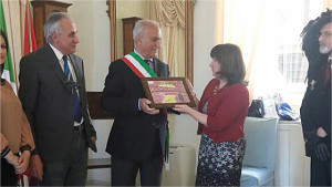 Taranto consegna la prestigiosa “Targa Cataldianum” al Comune di Cirò Marina