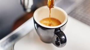 Tre tazzine di caffè espresso al giorno contro il cancro