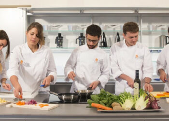 28 Studenti del’Università di Scienze Gastronomiche di Slow Food ospitati nelle aziende del crotonese
