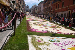 Associazione Crotonesi a Roma, sigla accordo culturale e rilascio onorificenze3