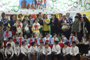 Cirò Marina, le scuole Capo Trionto ed Affatato concludono l'anno con Girotondo di Emozioni4