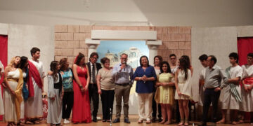 Grande successo al Liceo Adorisio per la rappresentazione teatrale di “Lisistrata” di Aristofane