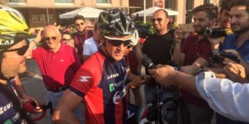 Crotone calcio, mister Davide Nicola alle prese con le ultime pedalate