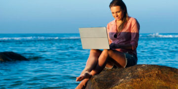 Internet non va in vacanza: come e dove trovare il Wi-Fi lontano da casa