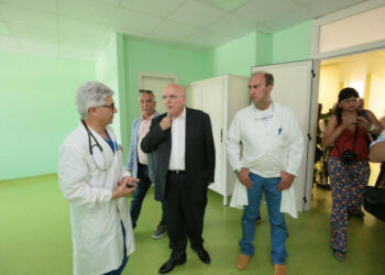 Oliverio a Crotone per l’inaugurazione del reparto di Pediatria