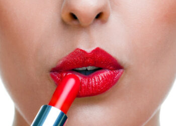 Piombo nei rossetti, è allarme per la salute
