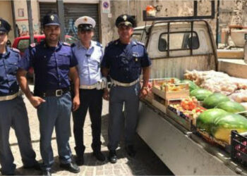 Sequestro e multa per commercio abusivo di Frutta e Verdura