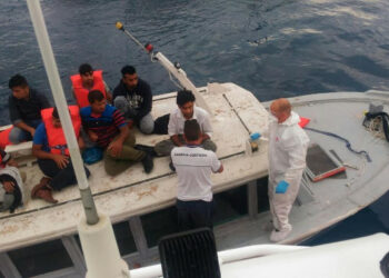 Sono 45 i migranti, rintracciati ieri dalla Guardia Costiera, all’altezza di Torretta di Crucoli