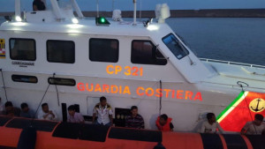 Sono 45 i migranti, rintracciati ieri dalla Guardia Costiera, all’altezza di Torretta di Crucoli2
