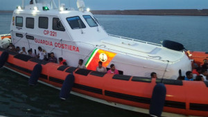 Sono 45 i migranti, rintracciati ieri dalla Guardia Costiera, all’altezza di Torretta di Crucoli3