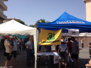 Al terzo giorno il sit-in informativo con raccolta firme contro l’ampliamento della Discarica di Scala Coeli3