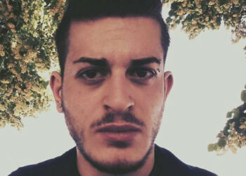 Auto precipita in una scarpata, muore studente 20enne