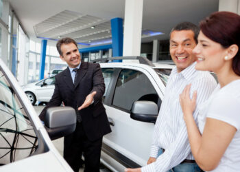 Auto usata venduta quasi «come nuova» ma in realtà incidentata e riparata?