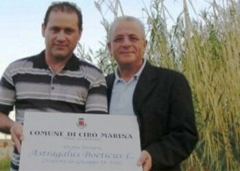 Cirò Marina, Ripulita l’area protetta dove cresce la rara Astragalus boeticus l.