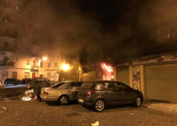 Esplosione nella notte a Crotone, esplode una Pizzeria