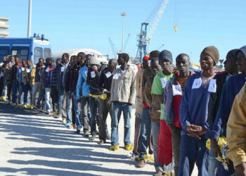 Hotspot “Centro di identificazione Migranti” nel Porto di Crotone, Corigliano e Reggio Calabria