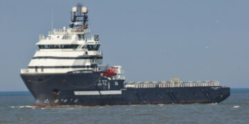 Sbarco di 1200 migranti nel porto di Crotone nella giornata di domani 14 luglio