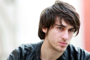 Simone Borrelli girerà a Crotone Survive