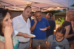 Tornano le feste, il divertimento, nella spaziosa Piazza Condoleo di Scandale (2)