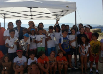 Club velico Crotone vittorioso nello stretto di Messina