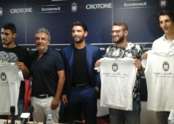 Crotone calcio, presentata dalla società la campagna abbonamenti per la nuova stagione