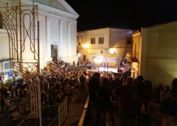 Grande successo la decima edizione de “La Corrida di Cirò” con il mattatore Antonio Stancato