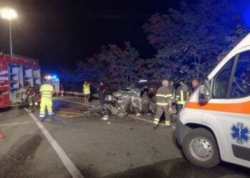 Incidente sulla SS106, cinque feriti fra cui due gravi