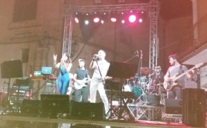 La band calabrese “Indie Project” nel Borgo antico di Cirò (2)