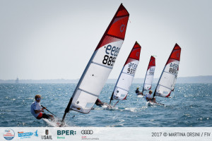 Vela, Primo giorno di regate per la coppa primavela a crotone (1)