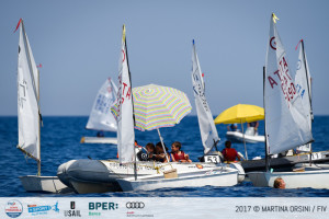 Vela, Primo giorno di regate per la coppa primavela a crotone (2)