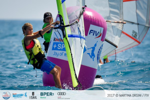 Vela, Primo giorno di regate per la coppa primavela a crotone (8)